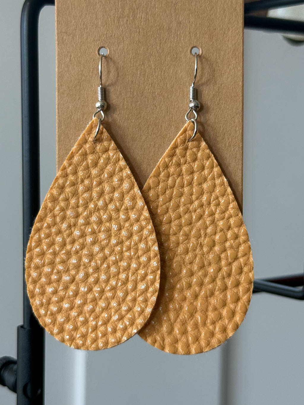 Large solid earrings