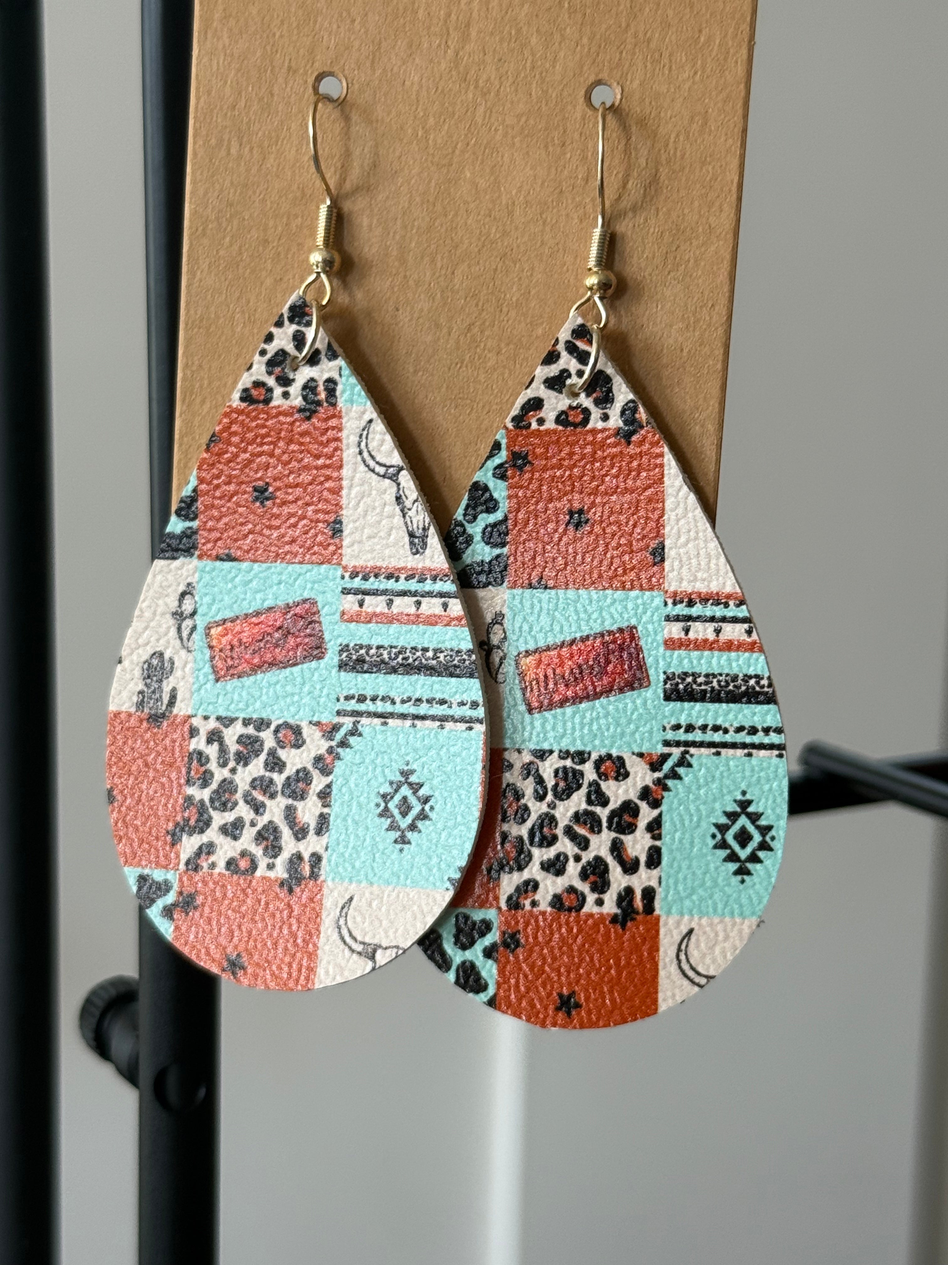 Large pattern earrings
